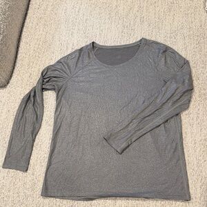 lululemon athletica Long Sleeve Crew Neck Tee in Gray